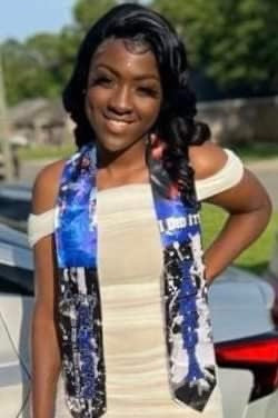 2024 Graduate (Stole)